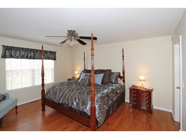 1305 Filly Ln, Bartlett, IL 60103 photo 13