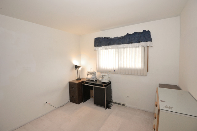 710 E Turner Ave, Roselle, IL 60172 photo 10