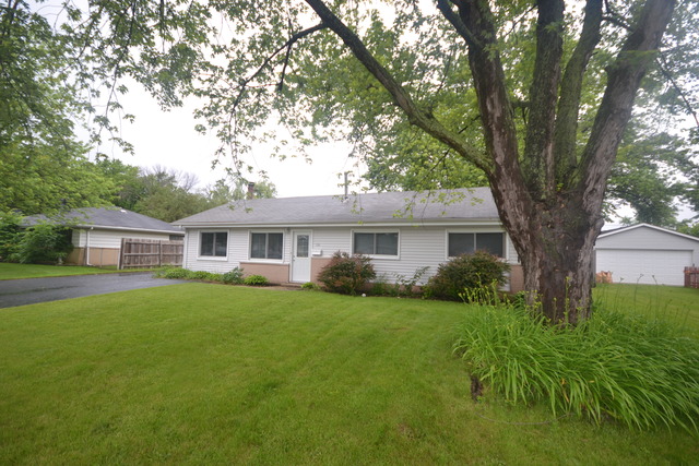 190 Maricopa Ln, Hoffman Estates, IL 60169 photo 1