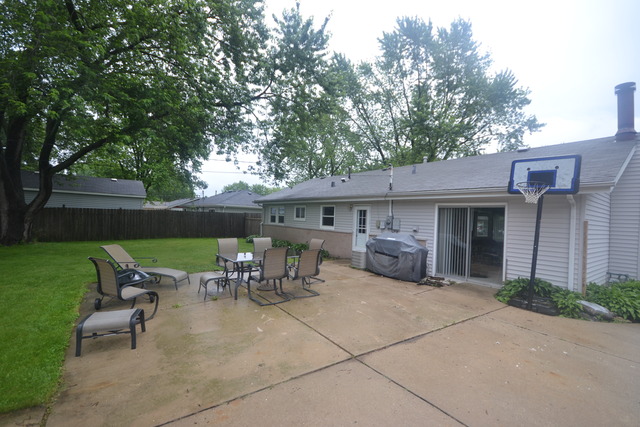 190 Maricopa Ln, Hoffman Estates, IL 60169 photo 18