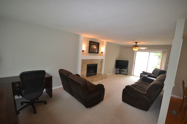 190 Maricopa Ln, Hoffman Estates, IL 60169 photo 3