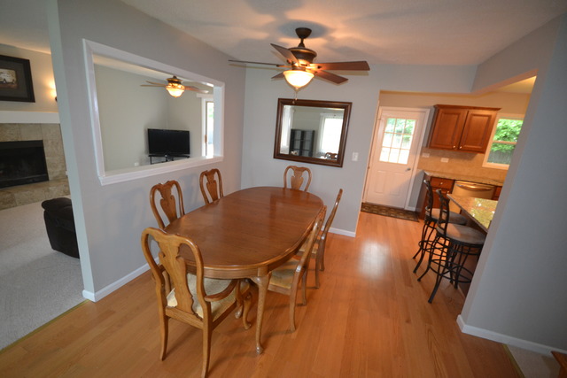 190 Maricopa Ln, Hoffman Estates, IL 60169 photo 9