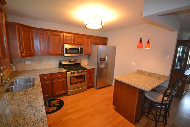 190 Maricopa Ln, Hoffman Estates, IL 60169 photo 7