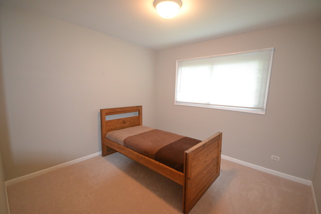 190 Maricopa Ln, Hoffman Estates, IL 60169 photo 14