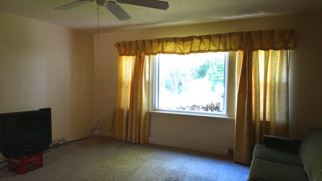 305 E Thompson St, Harvard, IL 60033 photo 4