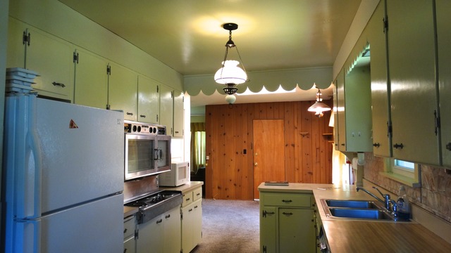 305 E Thompson St, Harvard, IL 60033 photo 7