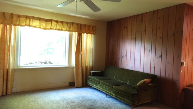 305 E Thompson St, Harvard, IL 60033 photo 3