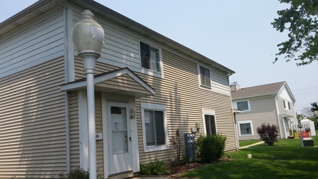 1655 Cornell Dr, Hoffman Estates, IL 60194 photo 1