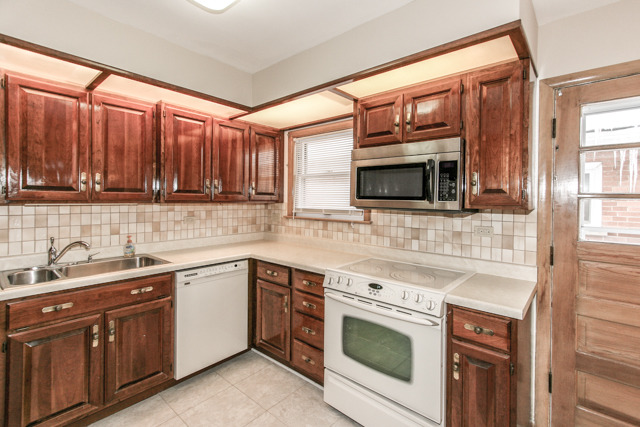 602 E Council Trl, Mount Prospect, IL 60056 photo 1