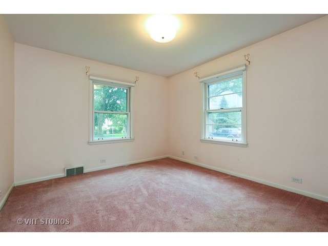3149 Patton Dr, Des Plaines, IL 60018 photo 7