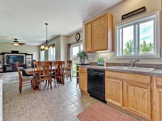 14508 Independence Dr, Plainfield, IL 60544 photo 7