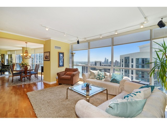 420 E Waterside Dr #3701, Chicago, IL 60601 photo 8