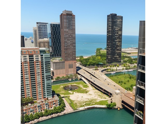 420 E Waterside Dr #3701, Chicago, IL 60601 photo 20