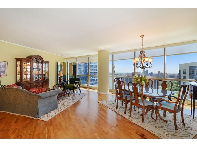 420 E Waterside Dr #3701, Chicago, IL 60601 photo 2