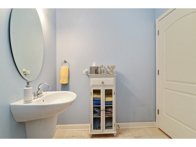 420 E Waterside Dr #3701, Chicago, IL 60601 photo 16