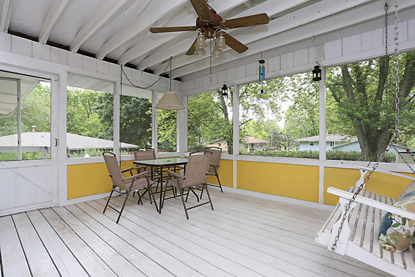 351 E Reader St, Elburn, IL 60119 photo 10