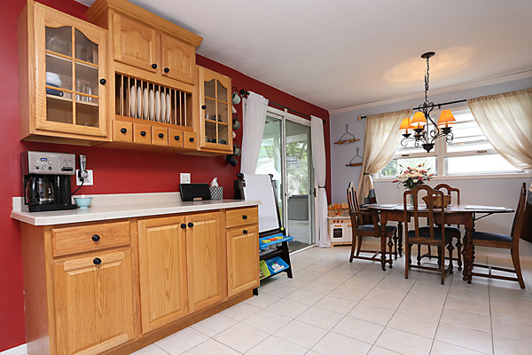 351 E Reader St, Elburn, IL 60119 photo 6