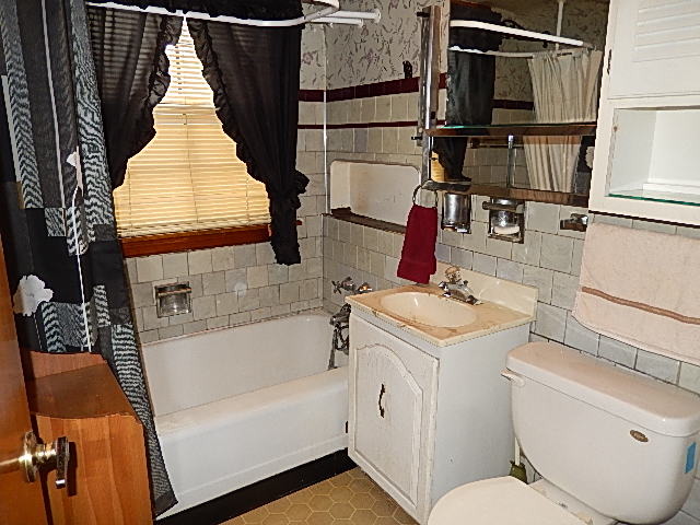 11121 S Spaulding Ave, Chicago, IL 60655 photo 6