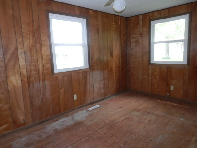 410 S Berta Rd, Coal City, IL 60416 photo 5