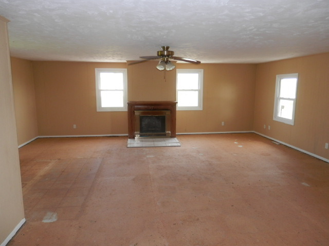 410 S Berta Rd, Coal City, IL 60416 photo 10