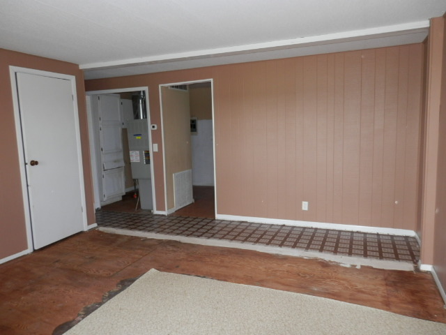 410 S Berta Rd, Coal City, IL 60416 photo 3
