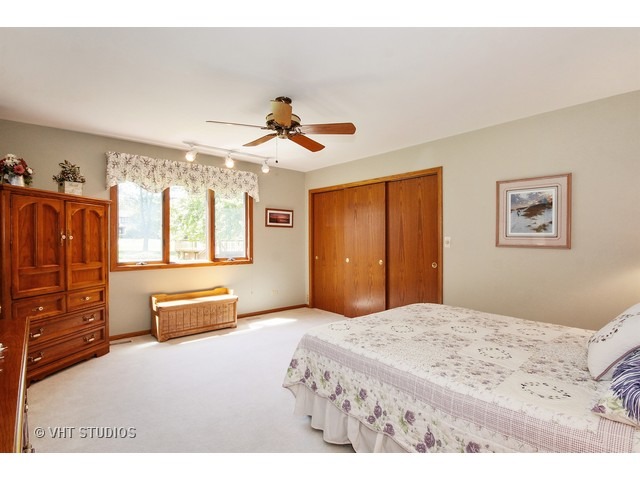 450 67th St, Darien, IL 60561 photo 12