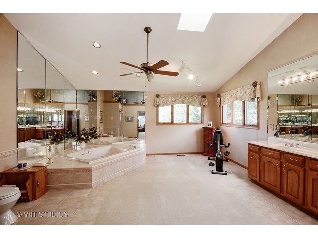 450 67th St, Darien, IL 60561 photo 9