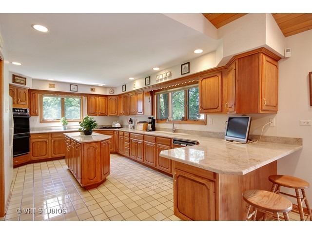 450 67th St, Darien, IL 60561 photo 6