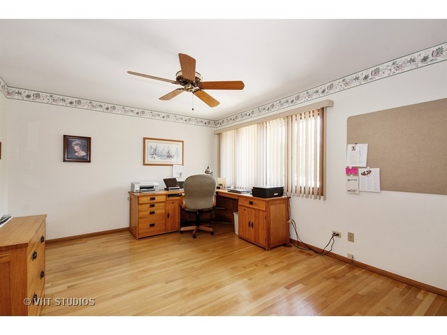 450 67th St, Darien, IL 60561 photo 11