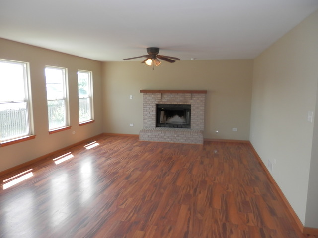 2702 Stonebridge Ct, Plainfield, IL 60586 photo 4