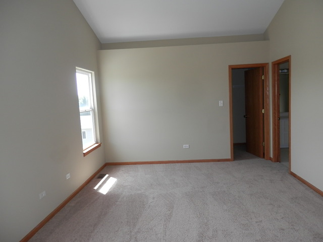 2702 Stonebridge Ct, Plainfield, IL 60586 photo 8