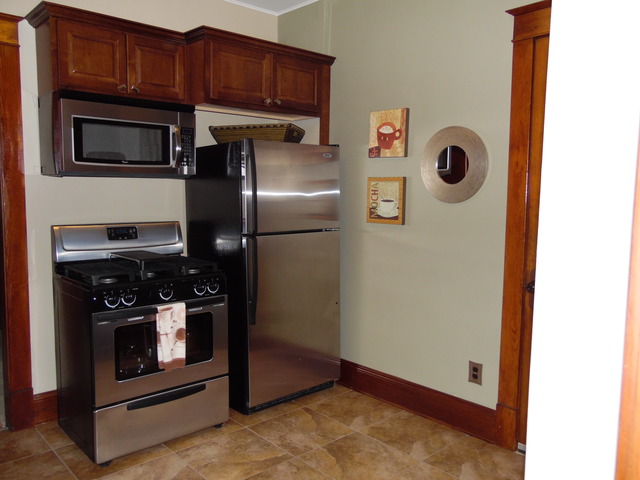 870 Shuler St, Elgin, IL 60123 photo 7