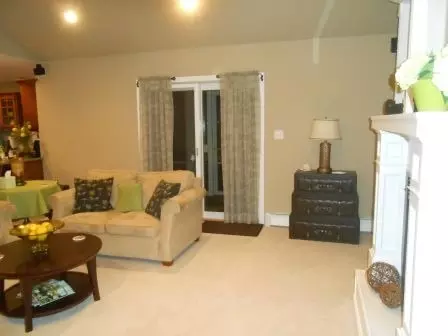 720 S Jackson St, Gardner, IL 60424 photo 9