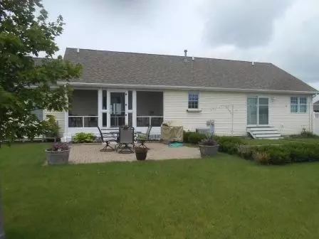 720 S Jackson St, Gardner, IL 60424 photo 2