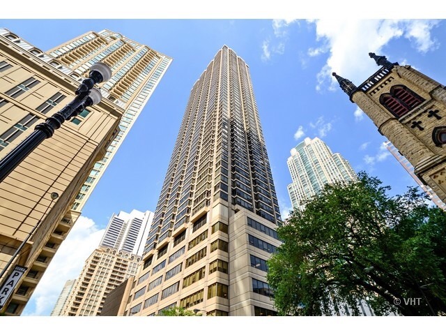 30 E Huron St #4002, Chicago, IL 60611 photo 1