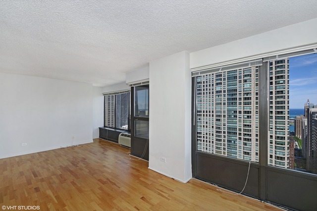 30 E Huron St #4002, Chicago, IL 60611 photo 9