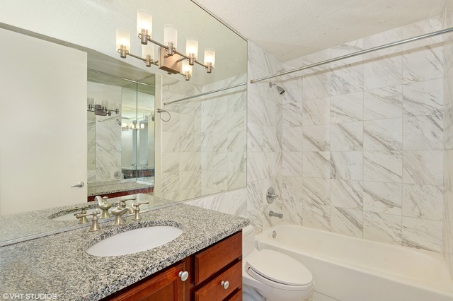 30 E Huron St #4002, Chicago, IL 60611 photo 5