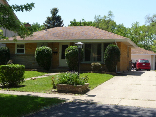 210 Parkside Ave, Itasca, IL 60143 photo 1