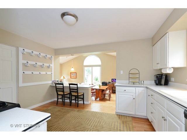 2024 Ewing Ave, Evanston, IL 60201 photo 3