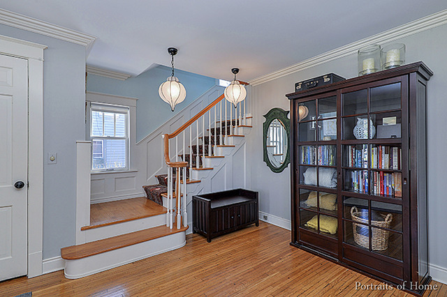 128 W Jefferson Ave, Wheaton, IL 60187 photo 2