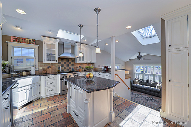 128 W Jefferson Ave, Wheaton, IL 60187 photo 6