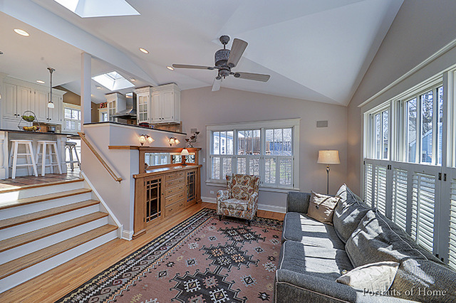 128 W Jefferson Ave, Wheaton, IL 60187 photo 8