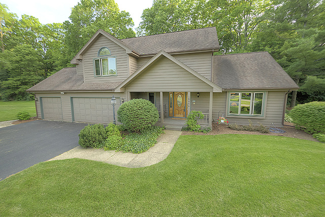10046 Tybow Trl, Roscoe, IL 61073 photo 1
