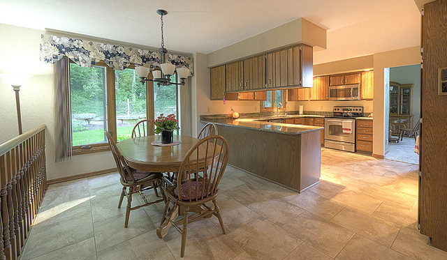 10046 Tybow Trl, Roscoe, IL 61073 photo 9