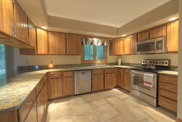 10046 Tybow Trl, Roscoe, IL 61073 photo 8