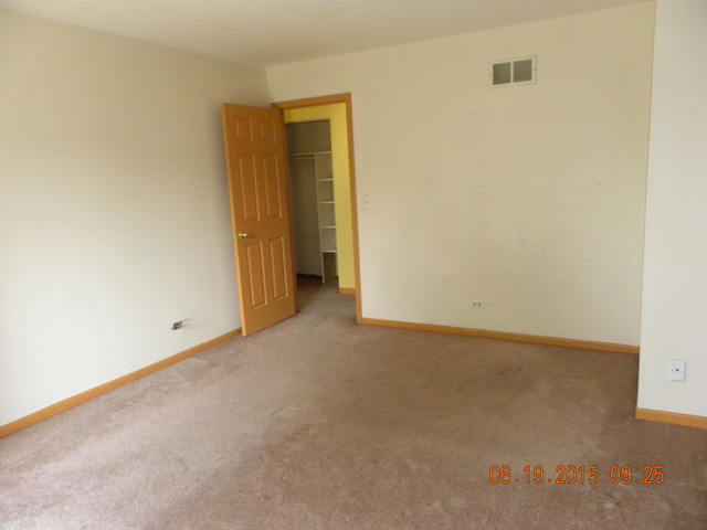 27 W121 Cooley Ave, Winfield, IL 60190 photo 4
