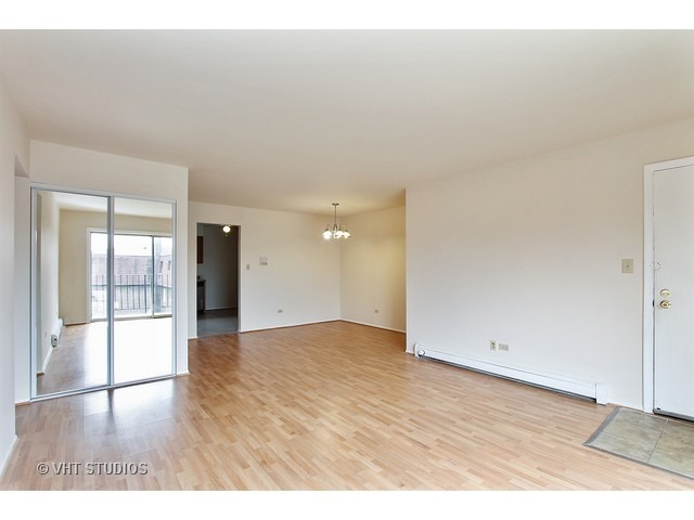 9358 Golf Rd #3a, Des Plaines, IL 60016 photo 2