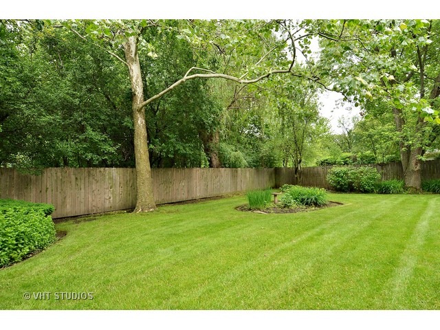 625 Sapling Ln, Deerfield, IL 60015 photo 14