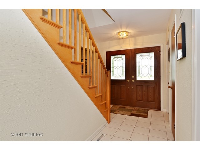 625 Sapling Ln, Deerfield, IL 60015 photo 1