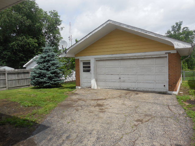 792 Stewart Ave, Elgin, IL 60120 photo 3